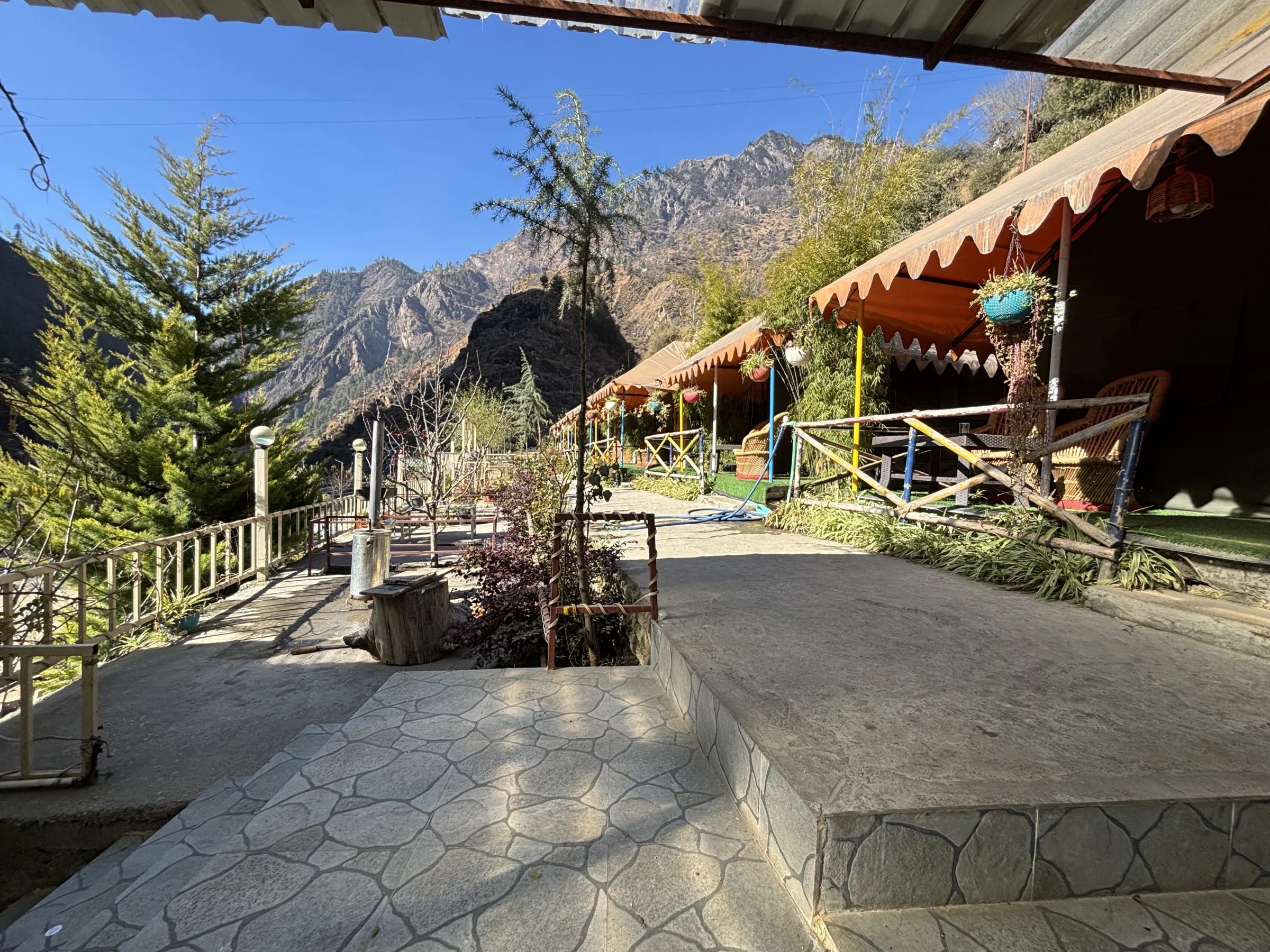 Kovid Camps, photo 2